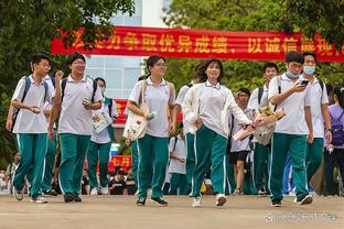 翩若惊鸿，婉若游龙！